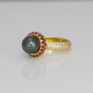 Tahitian pearl ring with rubies and diamonds