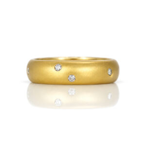 modern diamond gold eternity ring 0330 David Ashton contemporary fine jewellery handm