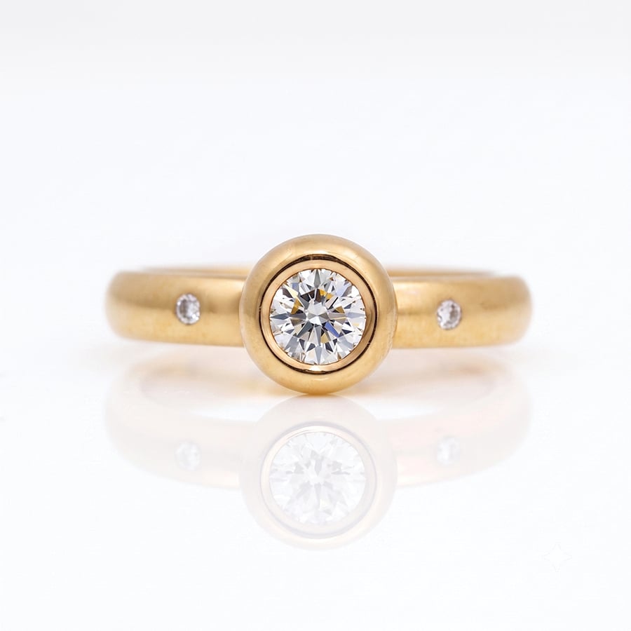 modern rose gold natural diamond ring