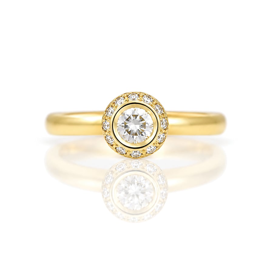Modern classic natural diamond engagement ring 18ct gold David Ashton 0950 Modern fine jewellery handmade in London bespoke