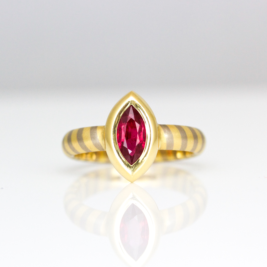 Marquise ruby gold ring 0948