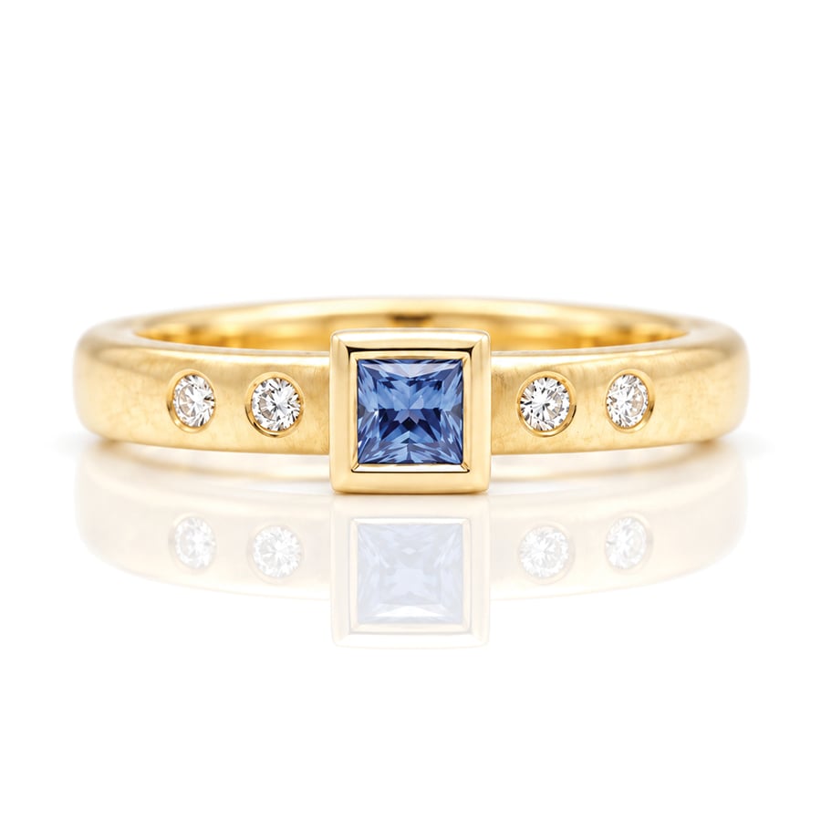princess cut sapphire modern ring