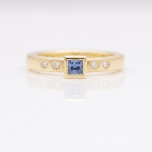 princess cut sapphire modern ring