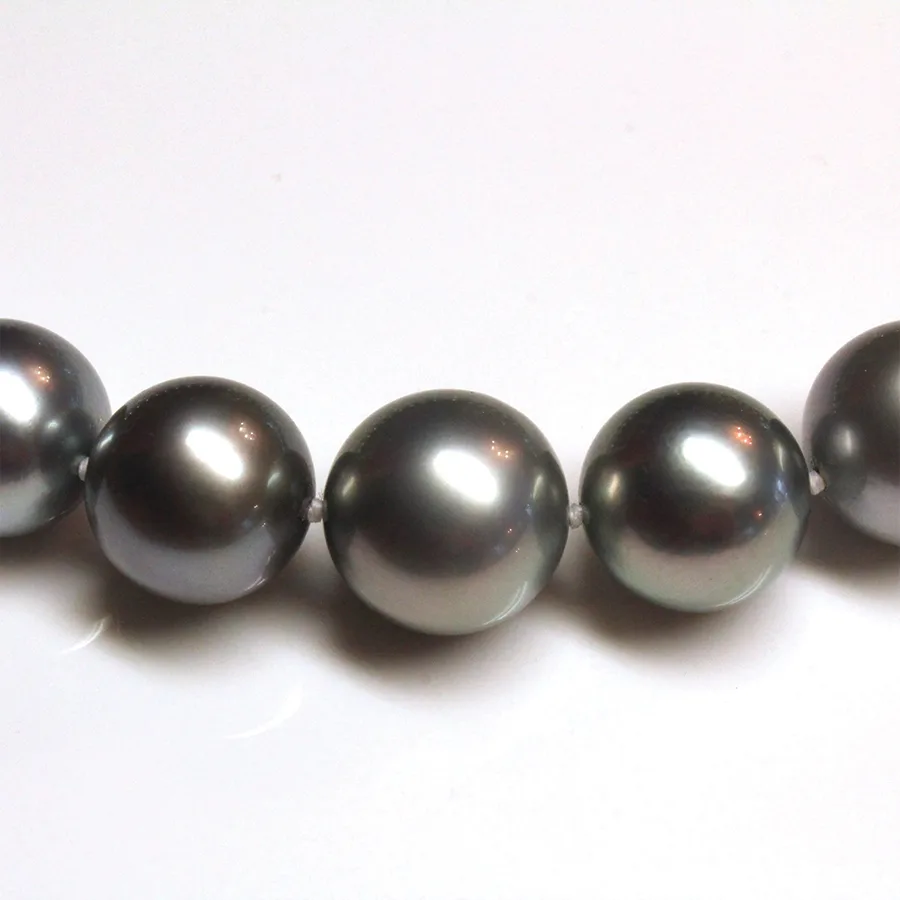 Perfect Tahitian pearl necklace - Image 2