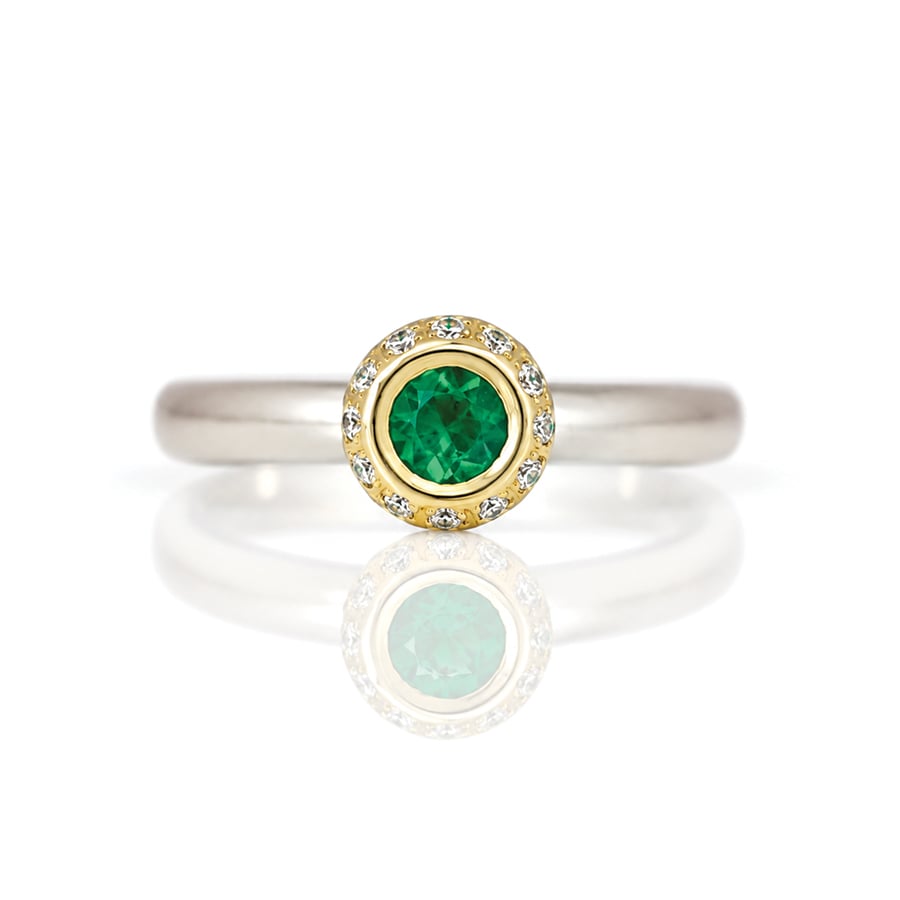 Modern emerald and diamond ring gold and Platinum David Ashton 0951 Modern fine jewellery handmade in London