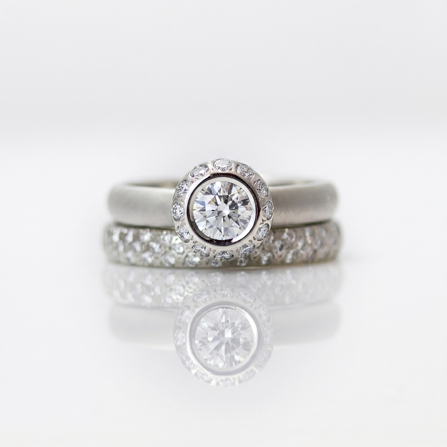 Ultimate luxury bespoke engagement ring 1004 David Ashton