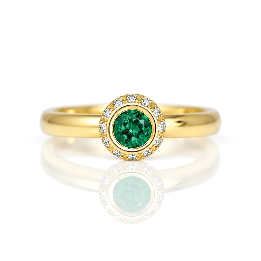 emerald rub-over set diamond halo ring