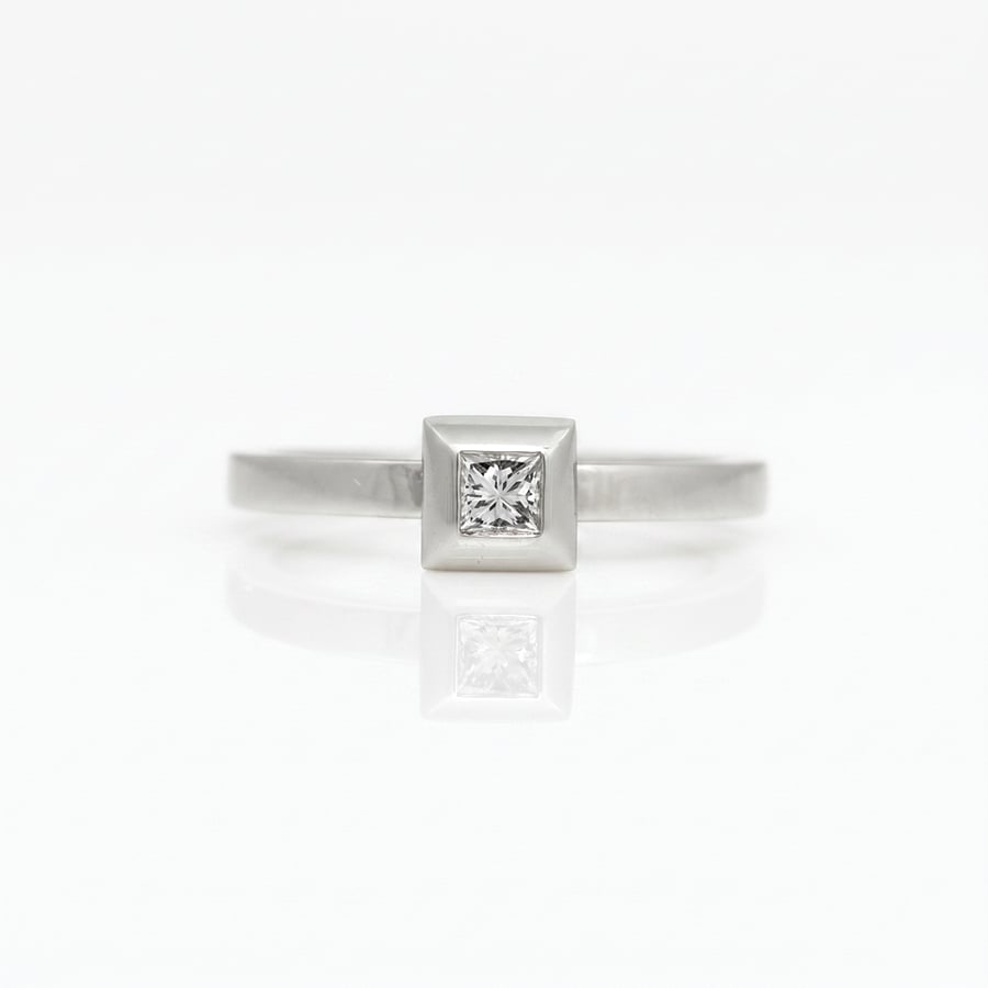 Modern princess cut diamond engagement ring Platinum David Ashton 0555