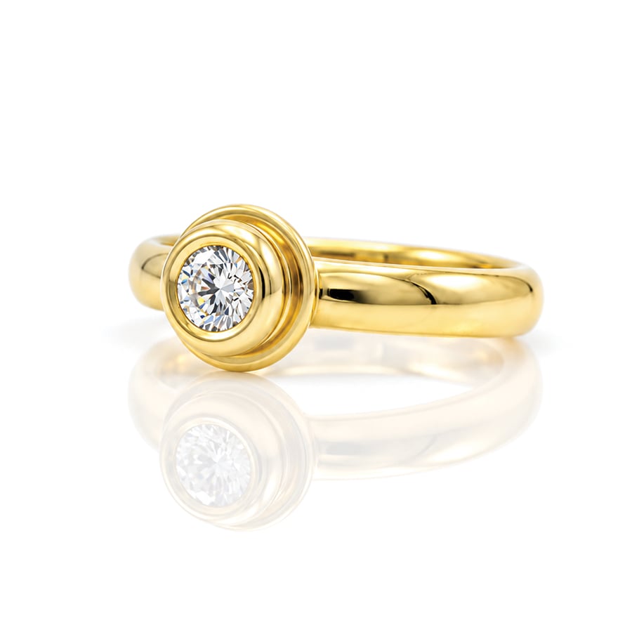 Classic modern rub-over set diamond engagement ring in yellow gold 0698