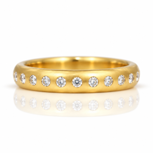 18ct yellow gold diamodn eternity ring 0855