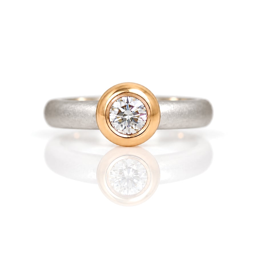 Rub-over set modern diamond ring 1018 David Ashton. Modern fine jewellery handmade in London bespoke