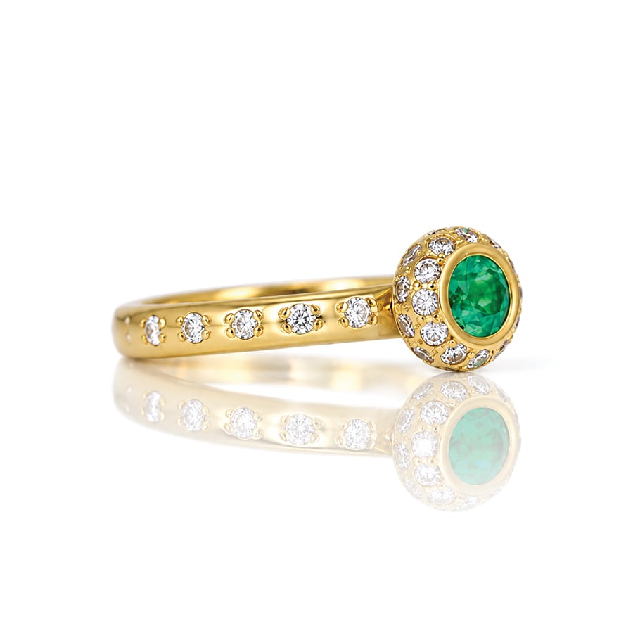 modern emerald and diamond ring