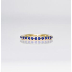 sapphire eternity ring yellow gold