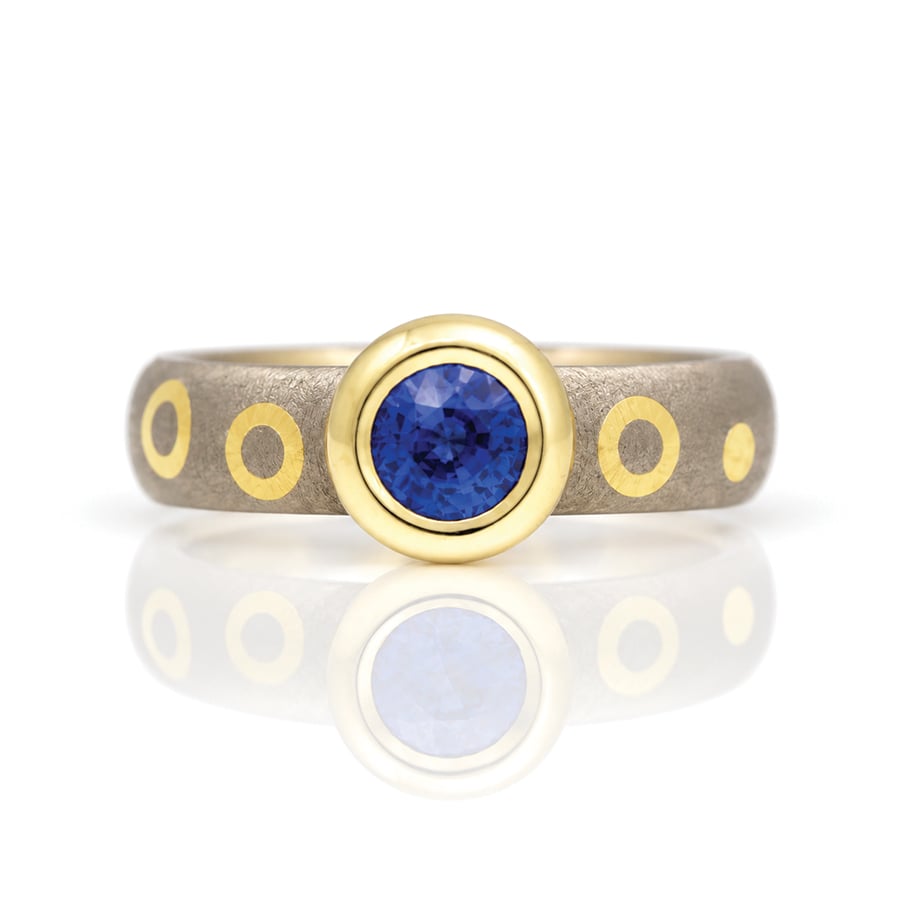rub-over set sapphire on chunky ring