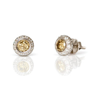 Natural yellow and white diamond ear-studs