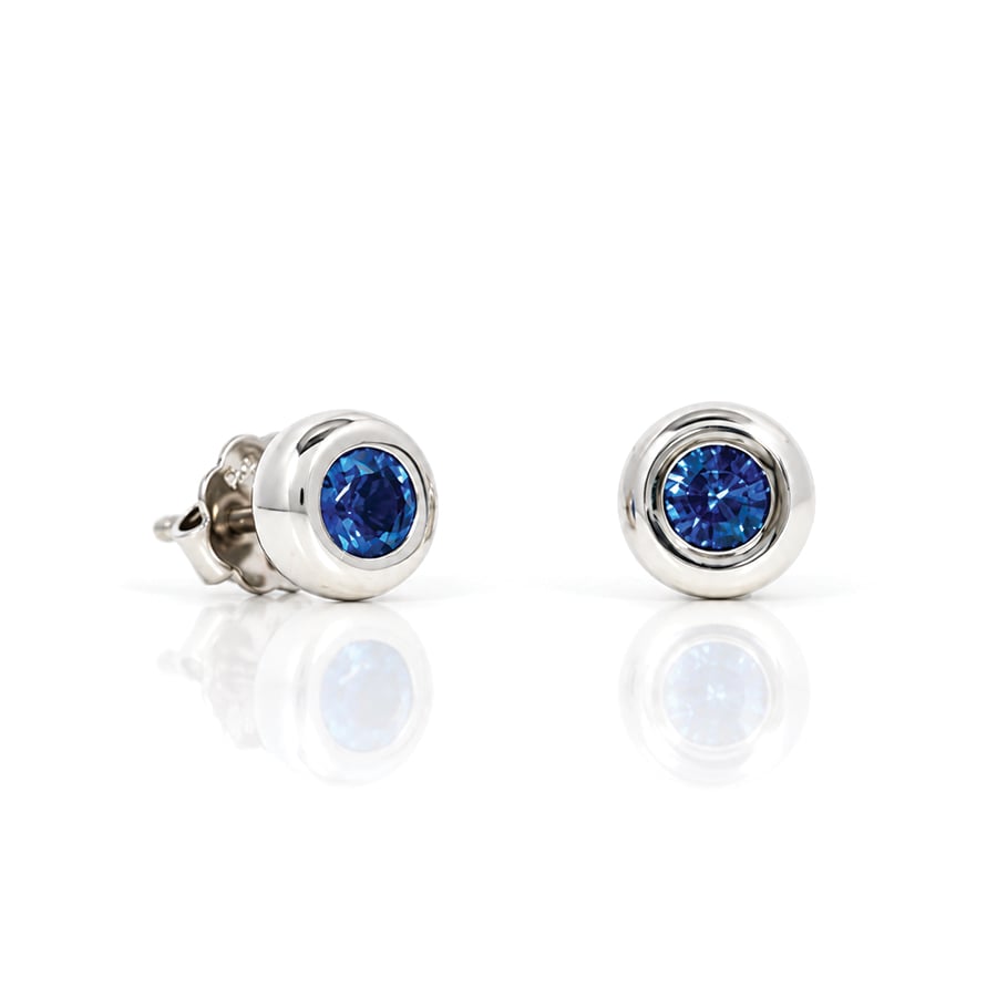 Ceylon sapphire platinum ear-studs