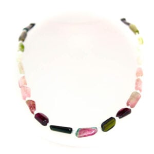 Tourmaline graduated colour with pearl necklace