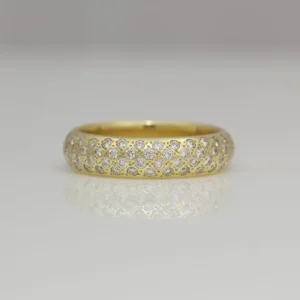 Diamonds pave set in 18ct yellow gold ring